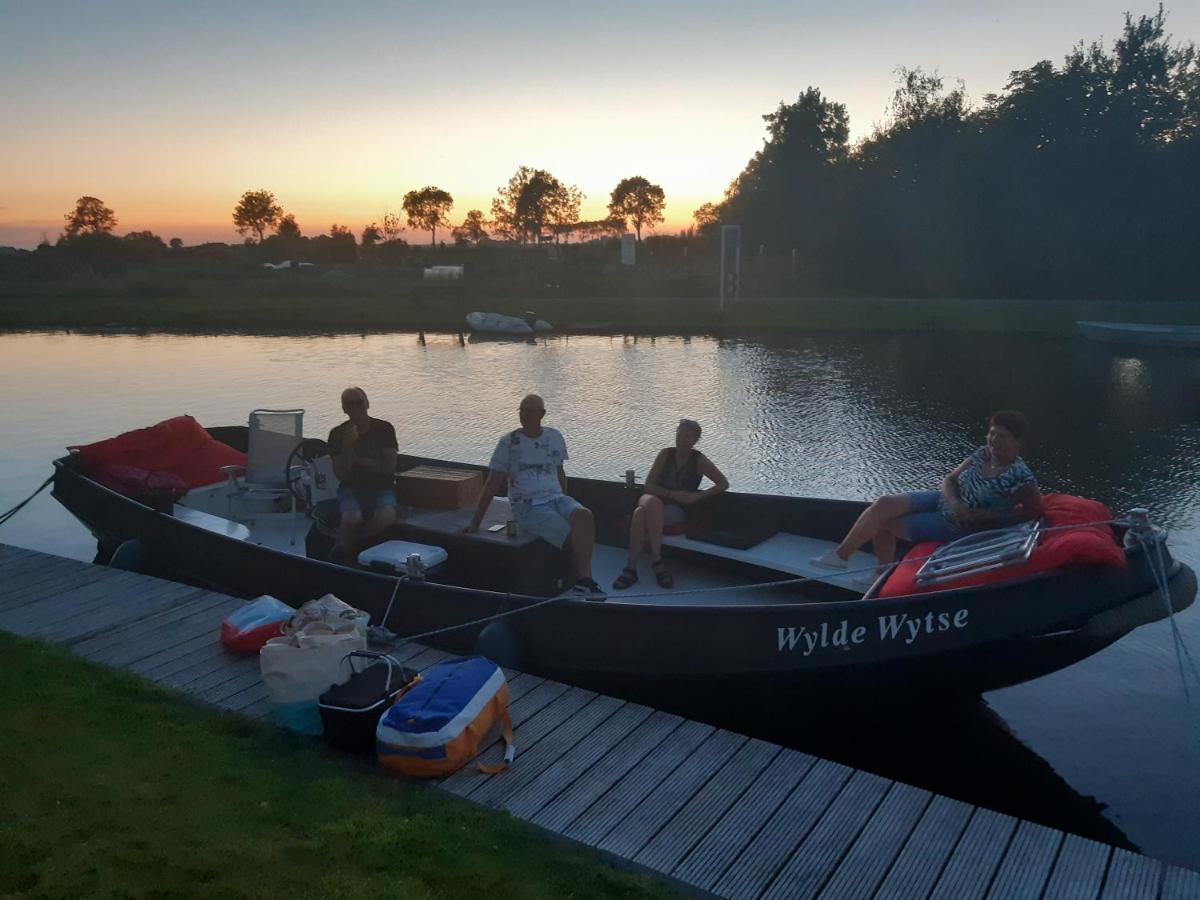 Wetterwillefriesland Wommels Exterior foto